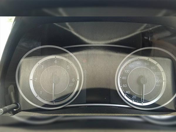 మారుతి సుజుకి 2017 స్విఫ్ట్ డిజైర్ వి ట్రిమ్