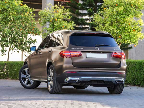 లగ్జరీ కారు కొనుగోలు చేసిన ఐపిఎల్ స్టార్ రిషభ్ పంత్