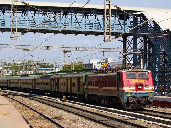 హౌరా దురంతో ఎక్స్‌ప్రెస్ (న్యూ ఢిల్లీ-హౌరా)