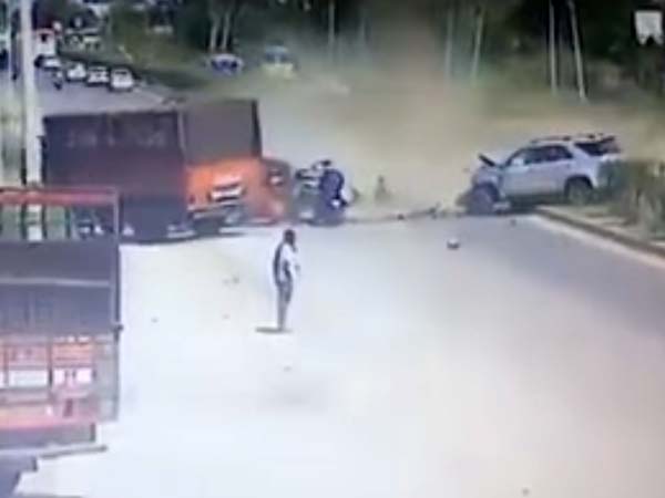 ఫార్చ్యూనర్ మరియు మహీంద్రా ఎక్స్‌యూవీ500 ఢీ