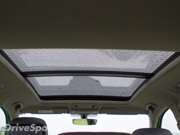 మరిన్ని ఫీచర్లు