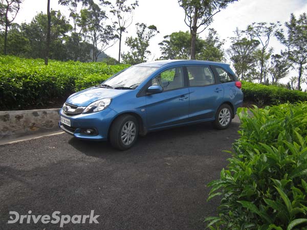 మార్కెట్ నుండి మొబీలియోను తొలగించిన హోండా