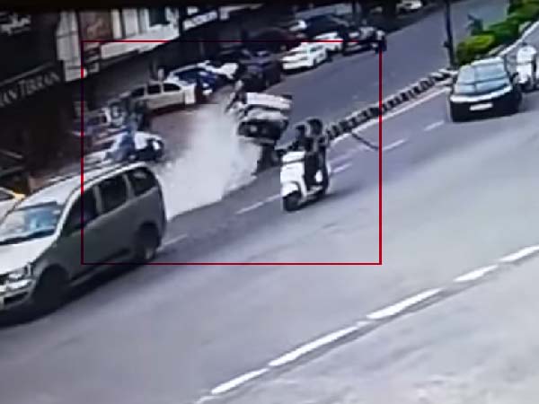 హైదరాబాద్‌లో మూడు పల్టీలు కొట్టిన కారు