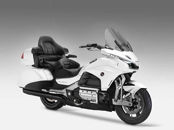 2018 హోండా CBR1000RR మరియు గోల్డ్‌వింగ్