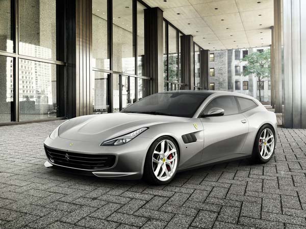 ఫెరారి జిటిసి4 లుస్సో