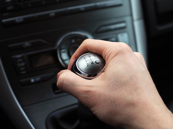 ఆటోమేటిక్ మరియు మ్యాన్యువల్ గేర్‌బాక్స్