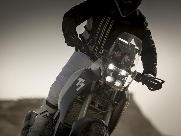 యమహా టి7 అడ్వెంచర్ మోటార్ సైకిల్