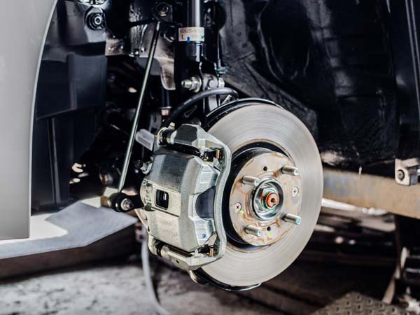 బ్రేకులు ఫెయిల్ అవుతున్నాయని తెలిపే సంకేతాలు