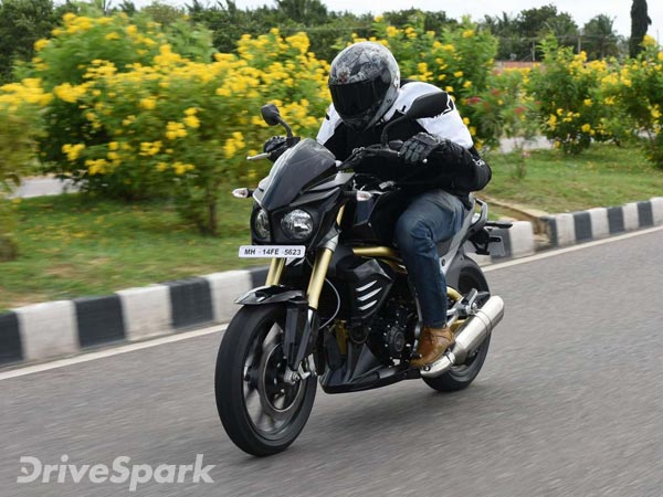 బైక్ మైలేజ్ పెంచుకునేందుకు సింపుల్ టిప్స్