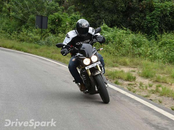 బైక్ మైలేజ్ పెంచుకునేందుకు సింపుల్ టిప్స్