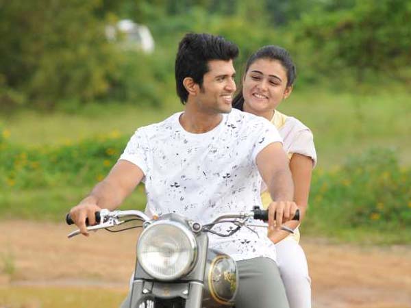 అర్జున్ రెడ్డి మూవీలో ఉపయోగించిన రాయల్ ఎన్ఫీల్డ్ ఇంటర్‌సెప్టార్ బైకు