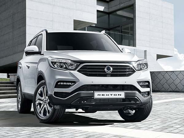 మహీంద్రా రెక్ట్సాన్