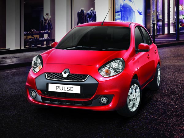 నాలుగు కార్లను శాశ్వతంగా తొలగించిన రెనో