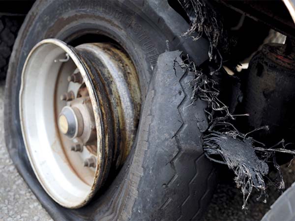 దుర్మరణం చెందిన వైద్య విద్యార్థులు