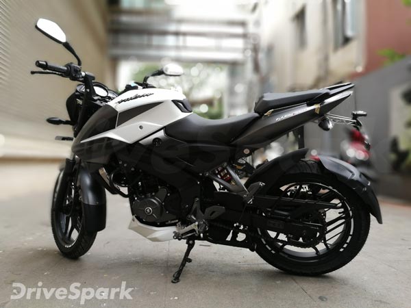 బజాజ్ పల్సర్ ఎన్ఎస్200 ఏబిఎస్