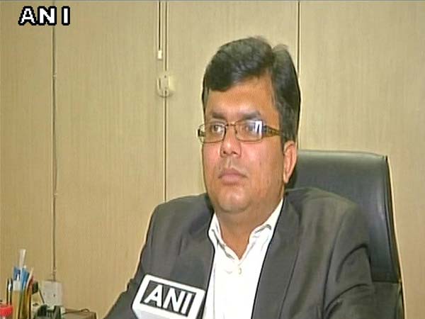 నిండు గర్భవతి మీదకు దూసుకెళ్లిన కారు