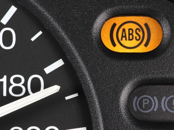 యాంటీ-లాక్ బ్రేకింగ్ సిస్టమ్