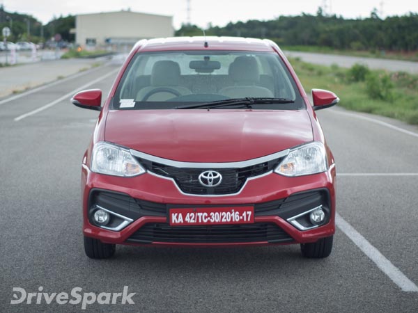 పెరగనున్న టయోటా కార్ల ధరలు