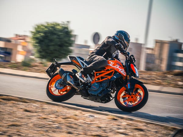 కెటిఎమ్ డ్యూక్ 390