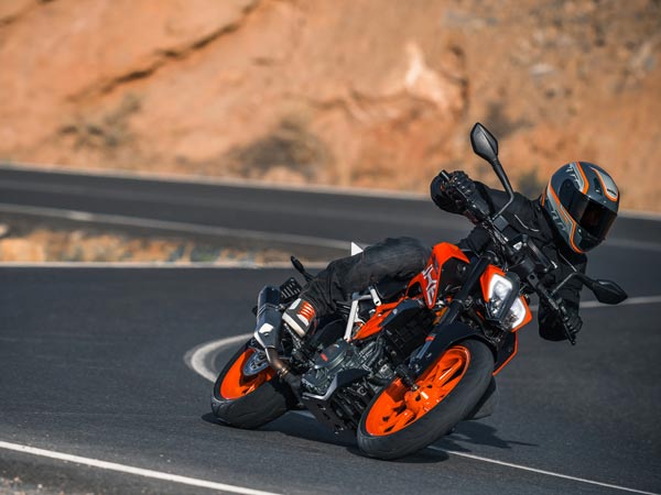 కెటిఎమ్ డ్యూక్ 390