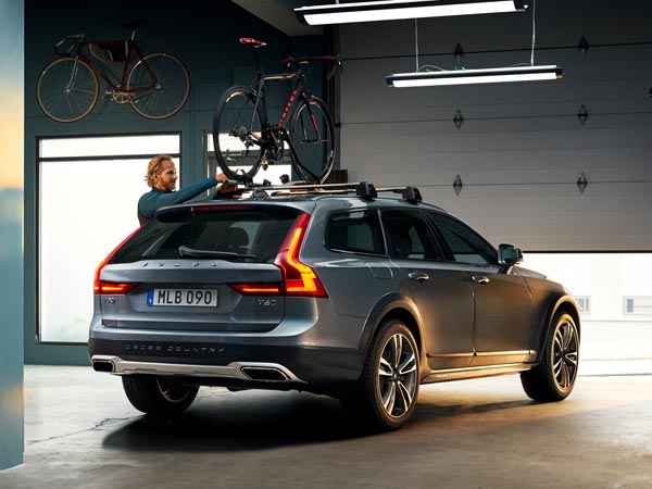 వోల్వో వి90 క్రాస్ కంట్రీ