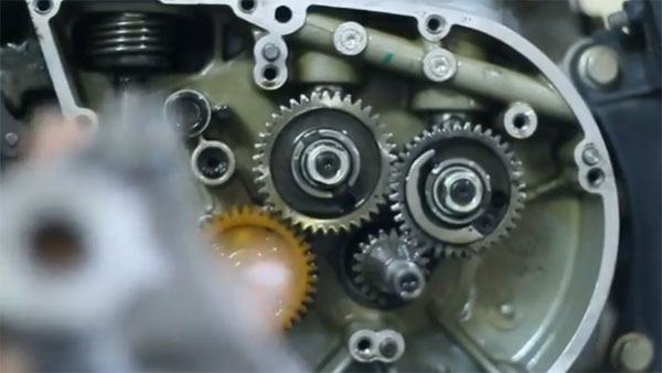 రాయల్ ఎన్ఫీల్డ్ బైకుల్లో వైబ్రేషన్స్‌ తగ్గించే ప్లేటు