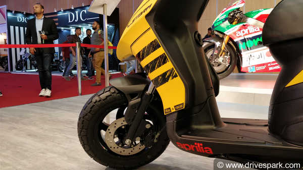 ఆటో ఎక్స్‌పో 2018: అప్రిలియా స్టార్మ్ 125