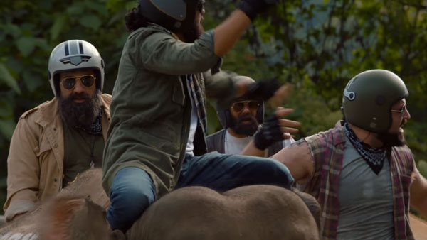  బజాజ్ డామినర్ యాడ్