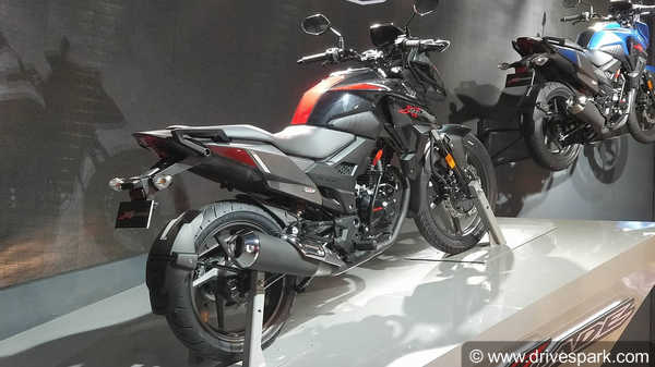 సరికొత్త ఎక్స్-బ్లేడ్ 160 బైకు