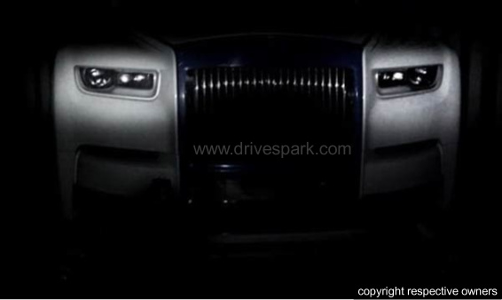 రోల్స్ రాయిస్ ఫాంటమ్ VIII రోల్స్ రాయిస్ ఫాంటమ్ VIII