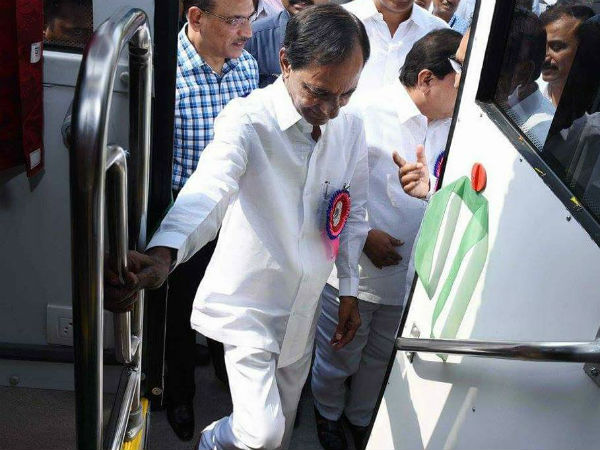 కేసీఆర్ మెర్సిడెస్ బెంజ్ బస్సు