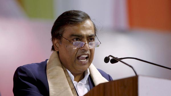 అంబానీ పోలీసులకు స్పెషల్ కస్టమైజ్డ్ బైకులు