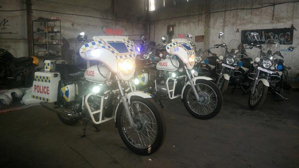 అంబానీ పోలీసులకు స్పెషల్ కస్టమైజ్డ్ బైకులు
