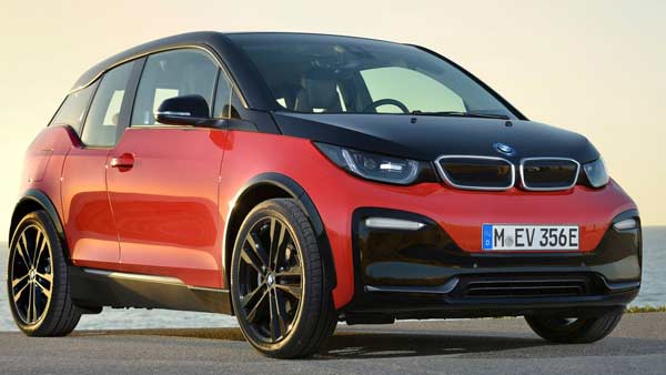 లగ్జరీ కార్లను కాపీ కొట్టిన చైనా కంపెనీలు