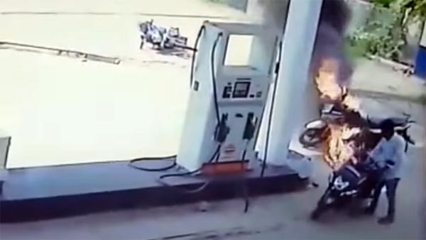 పెట్రోల్ బంకును తగలబెట్టిన కస్టమర్