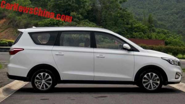 లగ్జరీ కార్లను కాపీ కొట్టిన చైనా కంపెనీలు