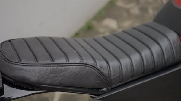 కెటిఎమ్ డ్యూక్200 మోడిఫైడ్ స్క్రాంబ్లర్