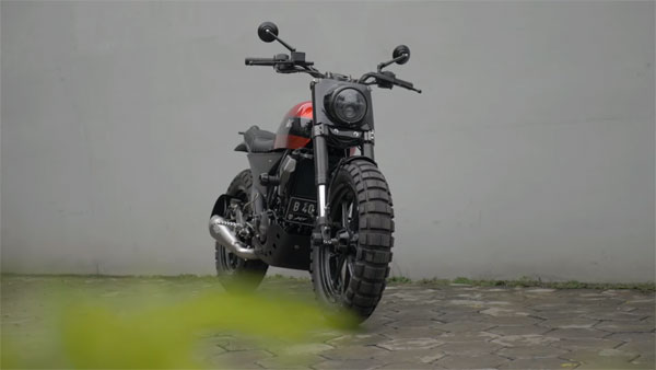 కెటిఎమ్ డ్యూక్200 మోడిఫైడ్ స్క్రాంబ్లర్