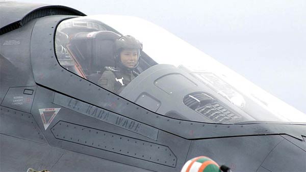 చైనా-పాక్ దేశాలకు గట్టి షాకిచ్చిన ఇండియన్ ఎయిర్ ఫోర్స్