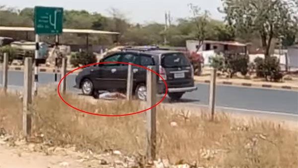 వీడియో - టయోటా ఇన్నోవా ఢీకొట్టడంతో 30 అడుగుల ఎత్తు ఎగిరిపడిన యువకుడు.