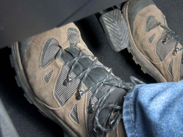 ఆటోమేటిక్ కార్లలో చేసే పొరబాట్లు