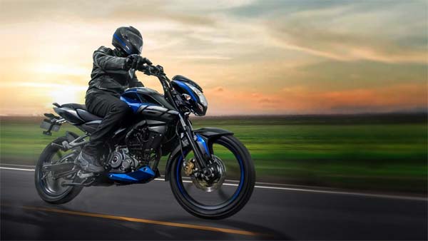 బజాజ్ పల్సర్ సిరీస్ బైకుల రికార్డు సేల్స్ 