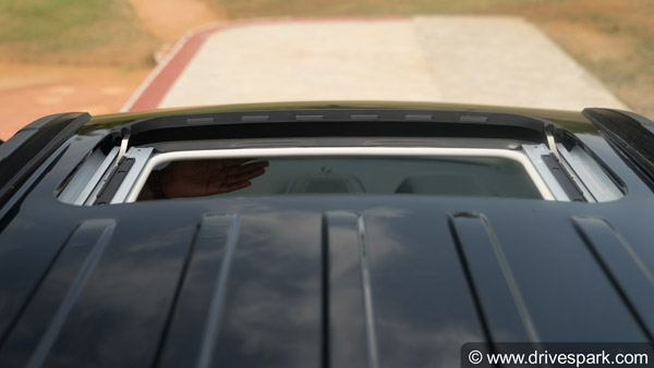 15 లక్షల ధరల శ్రేణిలో సన్‌రూఫ్ ఫీచర్‌తో లభిస్తున్న కార్లు