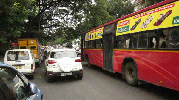 ఆటోమేటిక్ కార్లలో చేసే పొరబాట్లు