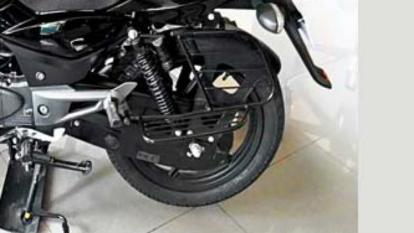 బజాజ్ పల్సర్ 150 క్లాసిక్ విడుదల