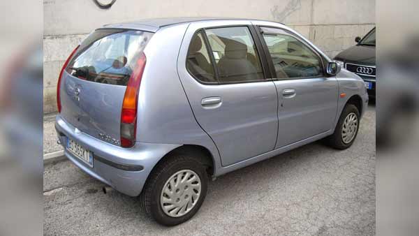 స్కూటర్ ధరకే లభిస్తున్న బెస్ట్ సెకండ్ హ్యాండ్ కార్లు