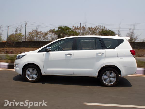 మోడిఫైడ్ టయోటా ఇన్నోవా క్రిస్టా