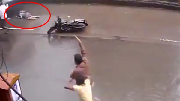 వందలాది మందిని మింగేస్తున్న గతుకులు రోడ్లు