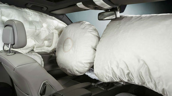 మహీంద్రా ఎక్స్‌యూవీ500 యాక్సిడెంట్