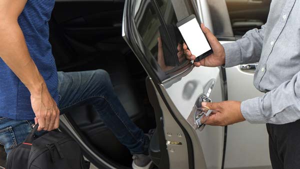 కార్ పూలింగ్ పద్దతితో ఇరకాటంలో పడుతున్న యజమానులు